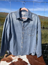 Load image into Gallery viewer, Blue Skies Chambray Top
